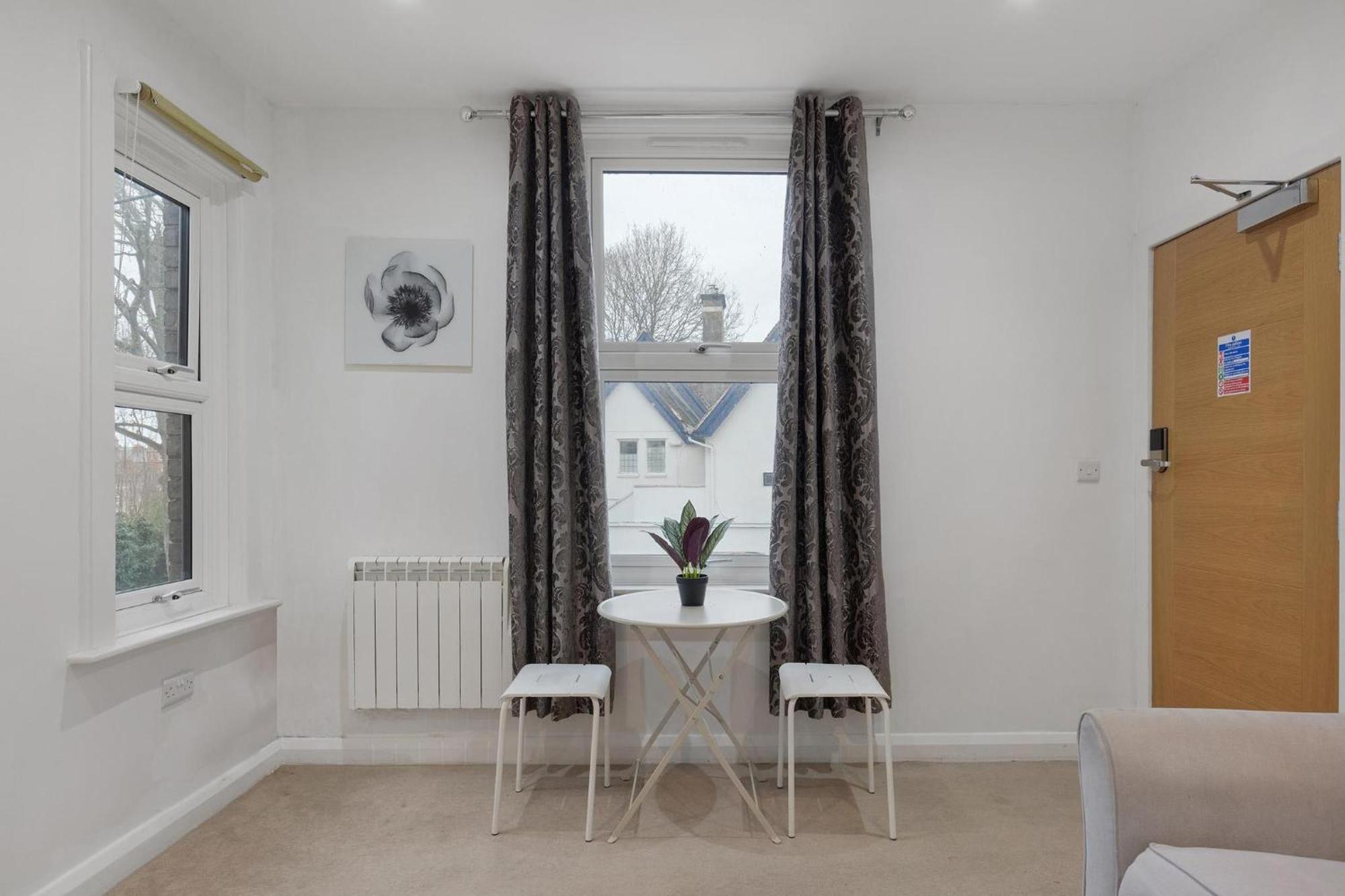 Central And Modern One Bedroom Flat 201 オックスフォード エクステリア 写真